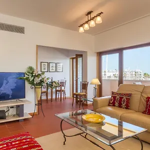 Marina Starboard Apartment, Apartment