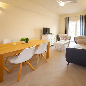 C10 - Center Apartment