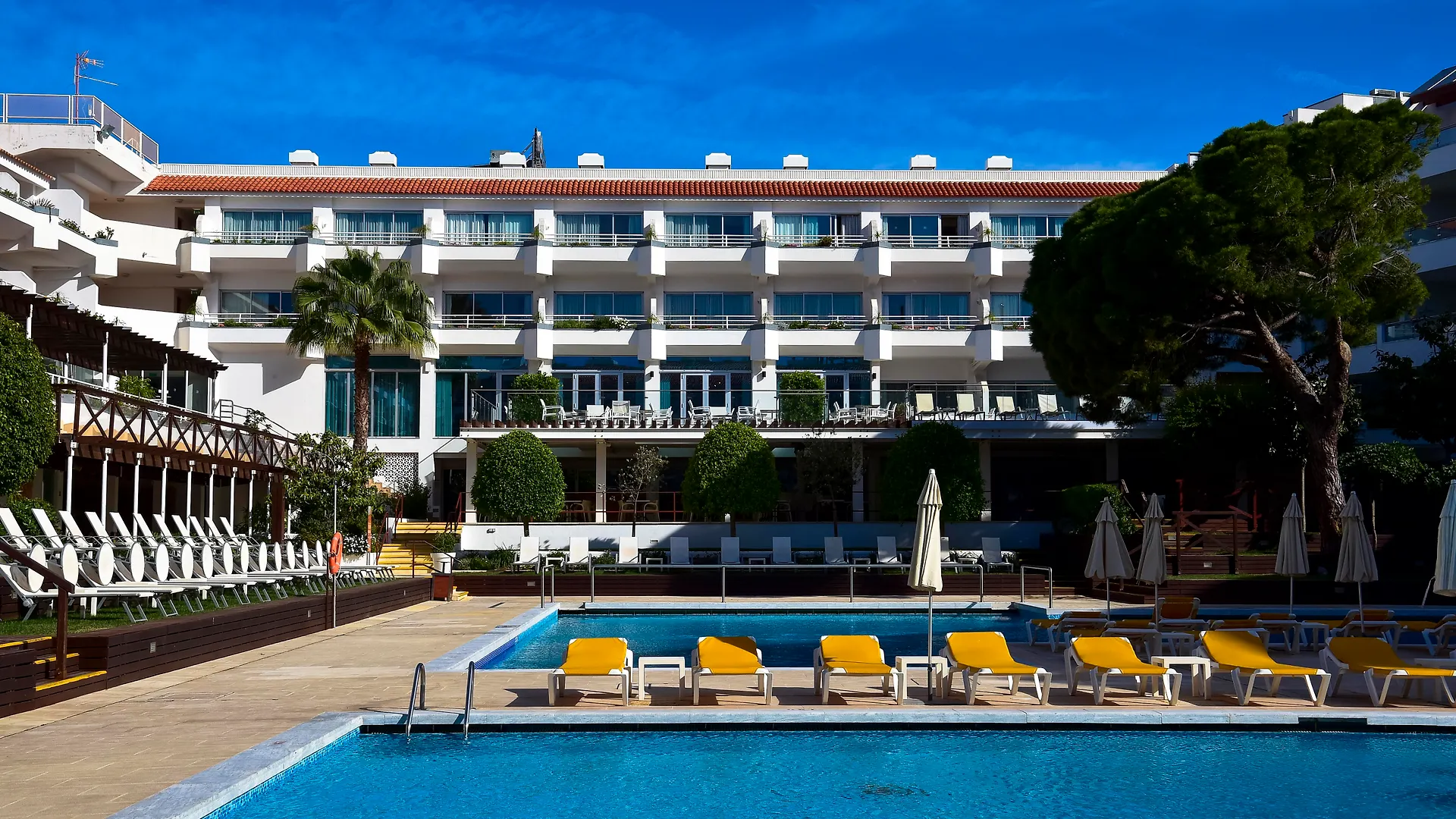 Aqualuz Lagos By The Editory Aparthotel