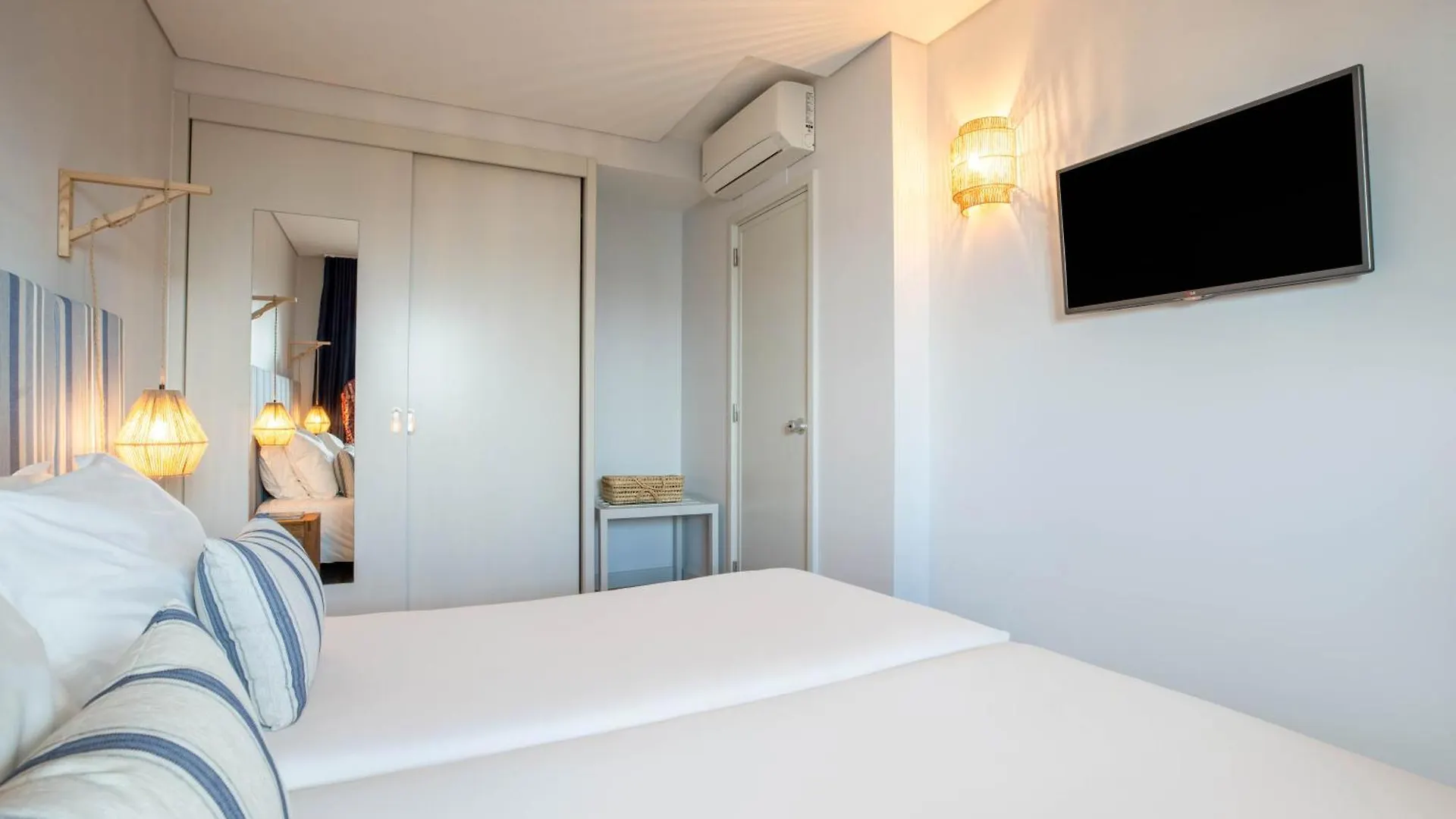 Aqualuz Lagos By The Editory Aparthotel