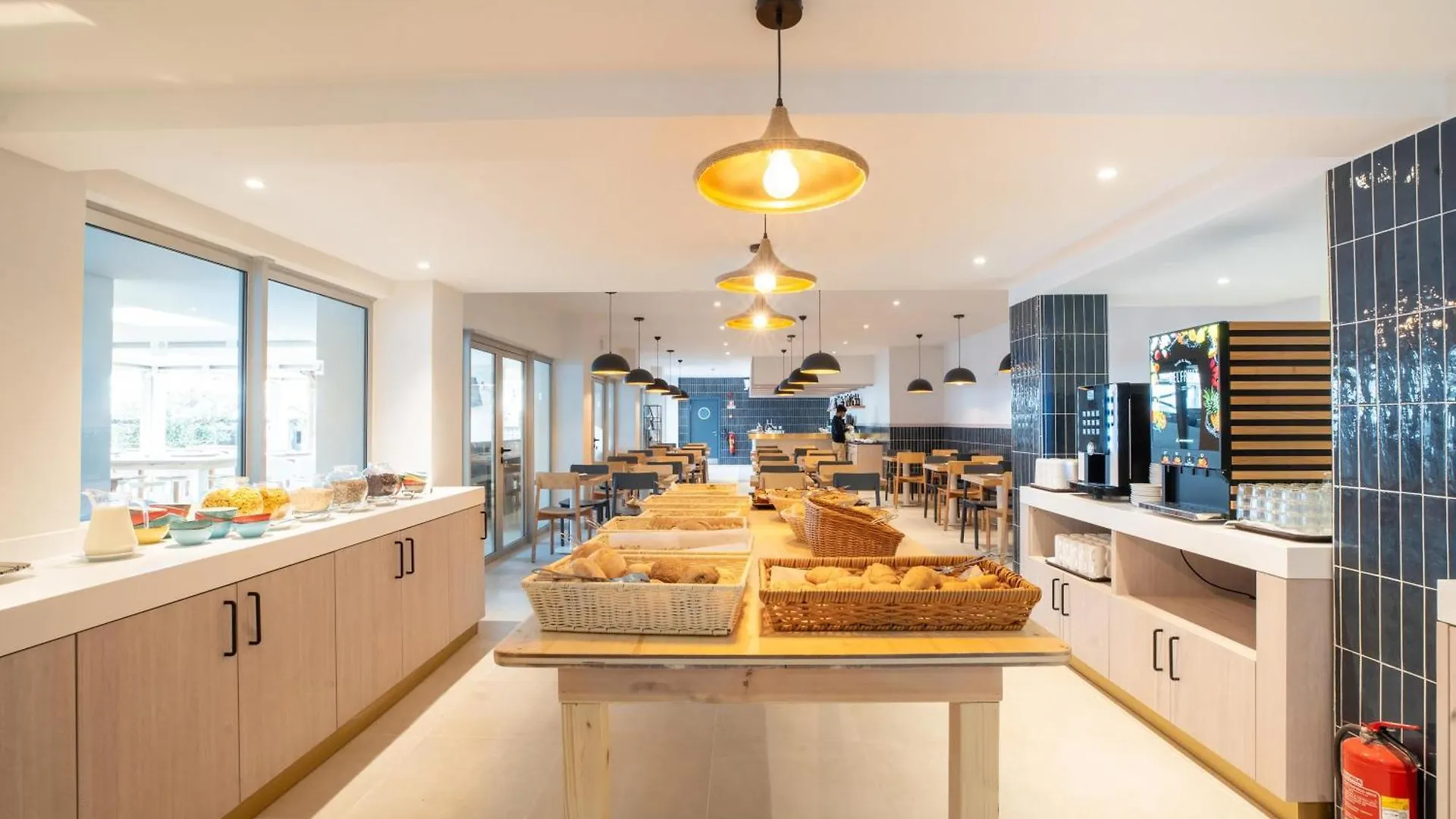 Aqualuz Lagos By The Editory Aparthotel